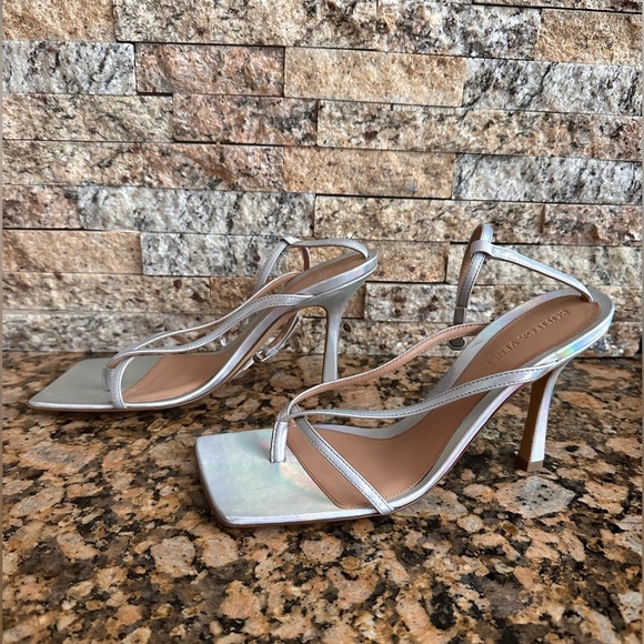 BOTTEGA VENETA
Metallic Stretch Sandals - Picture 7 of 14